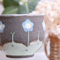Akemi Nakamura 中村明美 Flower Mug with Ring Handle AN01