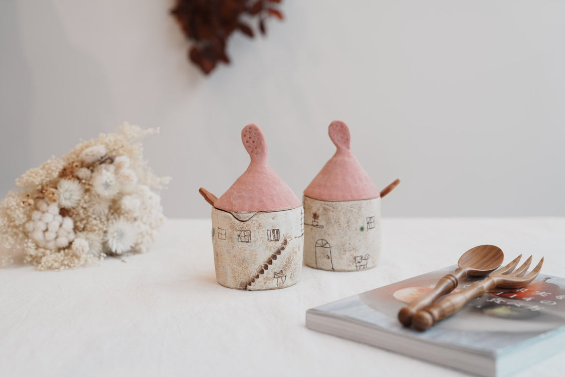 Akemi Suzuki 鈴木明美 - Pink Salt/Sugar Jar AS01b