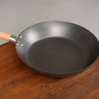 Yamada Kogyosho 山田工業所 HANAKO+a Frying Pan with Wooden Handle