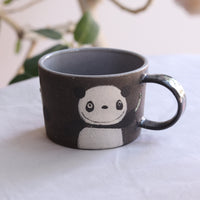 Akemi Nakamura 中村明美 Animal Mug AN03