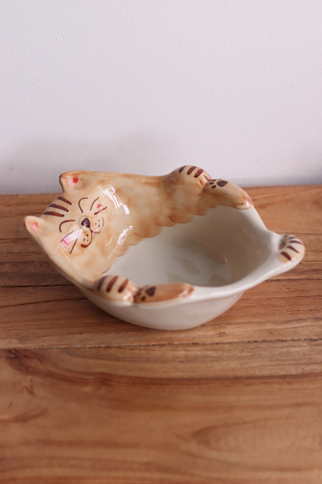 Hasami ware Friendly Cat Small Bowl