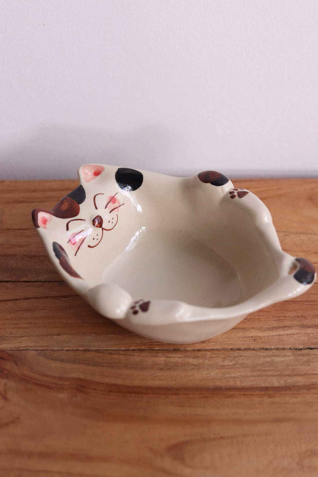 Hasami ware Friendly Cat Small Bowl