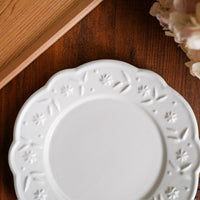 Atelier Gyuusha Medium Floral Shape Round Plate