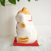 薬師窯 Maneki Neko Lucky Cat Ornament - Welcoming