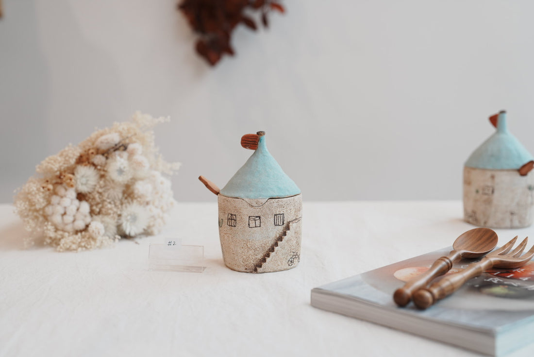 Akemi Suzuki 鈴木明美 - Blue Salt/Sugar Jar AS01a