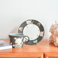 Akemi Nakamura 中村明美 Animal Mug with Saucer AN09