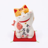 薬師窯 Maneki Neko Lucky Cat Ornament - Welcoming