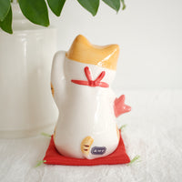 薬師窯 Maneki Neko Lucky Cat Ornament - Welcoming