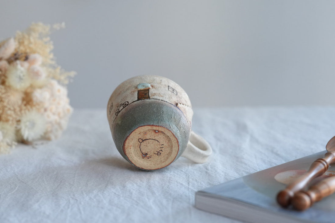 Akemi Suzuki 鈴木明美 - Animal Mug AS29