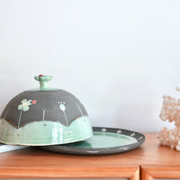 Akemi Nakamura 中村明美 Cake Holder with Lid AN32