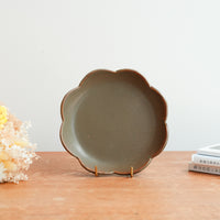 Ken Aoki 青木挙 Medium Flower Plate KE10