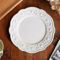 Atelier Gyuusha Medium Floral Shape Round Plate