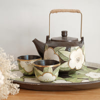 Cool Banana Black Pottery with Gold Detailing Tea Cup