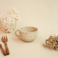 Chiho Yoshida 穗屋工房 Egg Shape Mug - Dots CY25