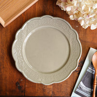 Atelier Gyuusha Large Floral Shape Round Plate