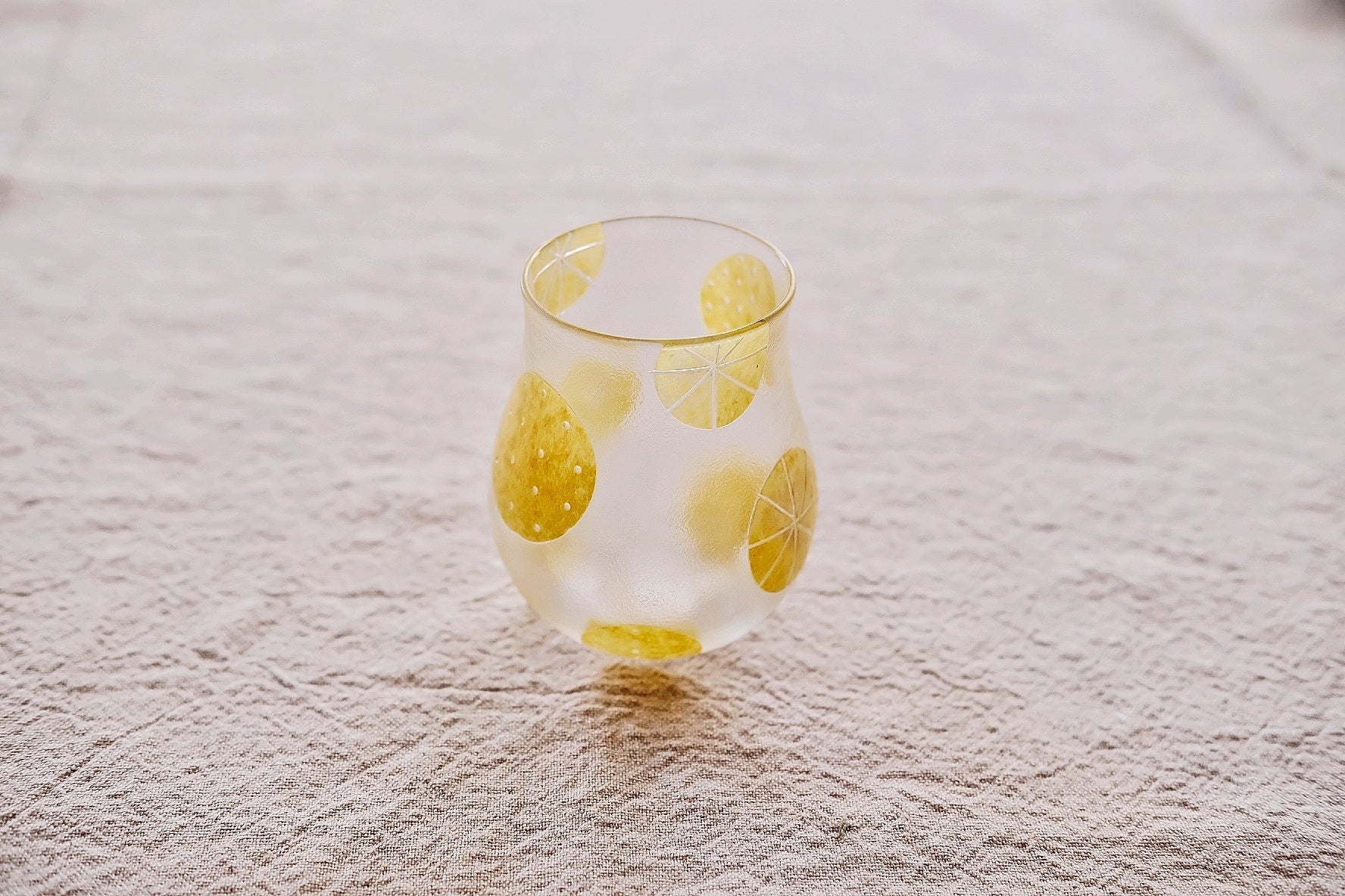 平井睦美Mutsumi Hirai Maru Lemon Round Cup - Yellow