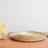 Minako Takizawa 滝沢三奈子 Medium Yellow Flower Plate MW02