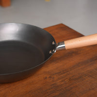 Yamada Kogyosho 山田工業所 HANAKO+a Frying Pan with Wooden Handle