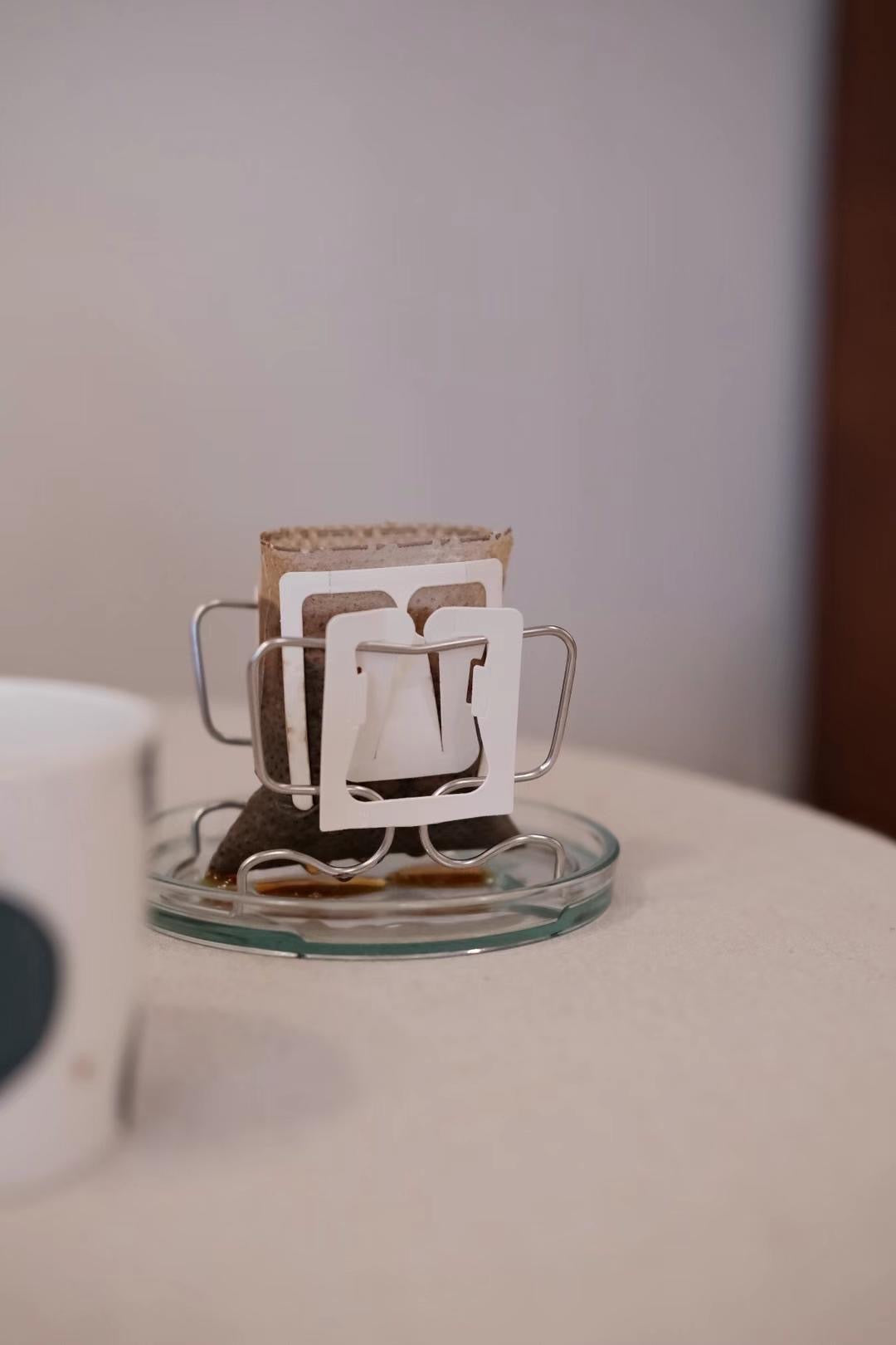 Aux Coffee Drip Bag Holder – Yochi Cups