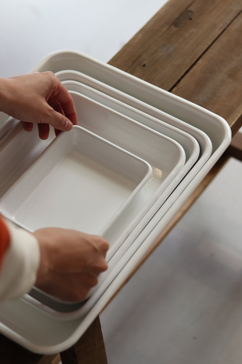 Noda Horo White Series Enamel Nestable Meal Prep Baking Tray -  Globalkitchen Japan