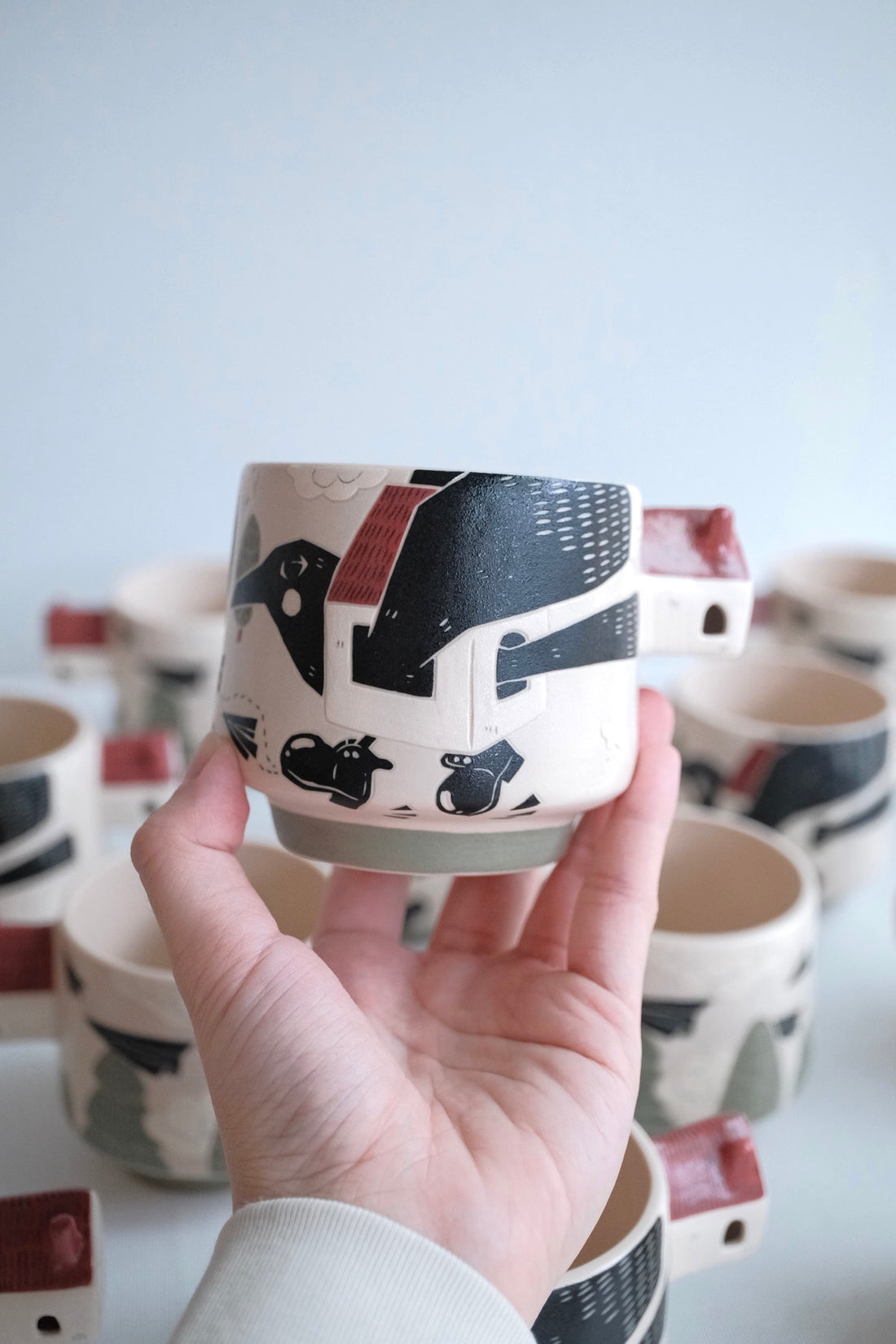 Shirogarasu Studio - Red House Cup BY117