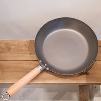 Yamada Kogyosho 山田工業所 HANAKO+a Frying Pan with Wooden Handle