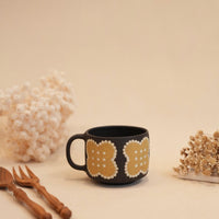 Kei Mitsumochi ミツ持啓 Flower with Black Background Mug - Yellow KM60