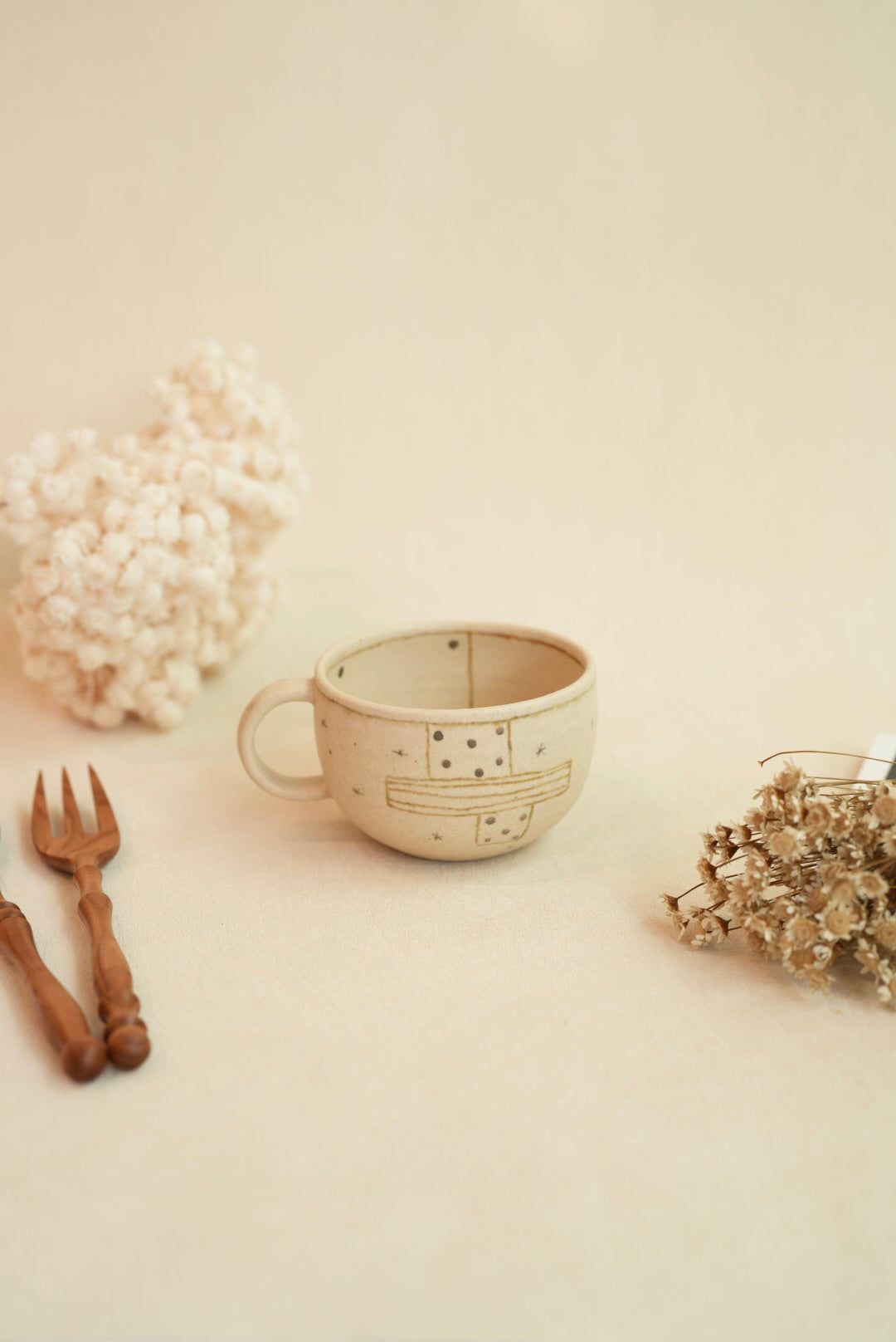 Chiho Yoshida 穗屋工房 Mug - Line & Stars CY13