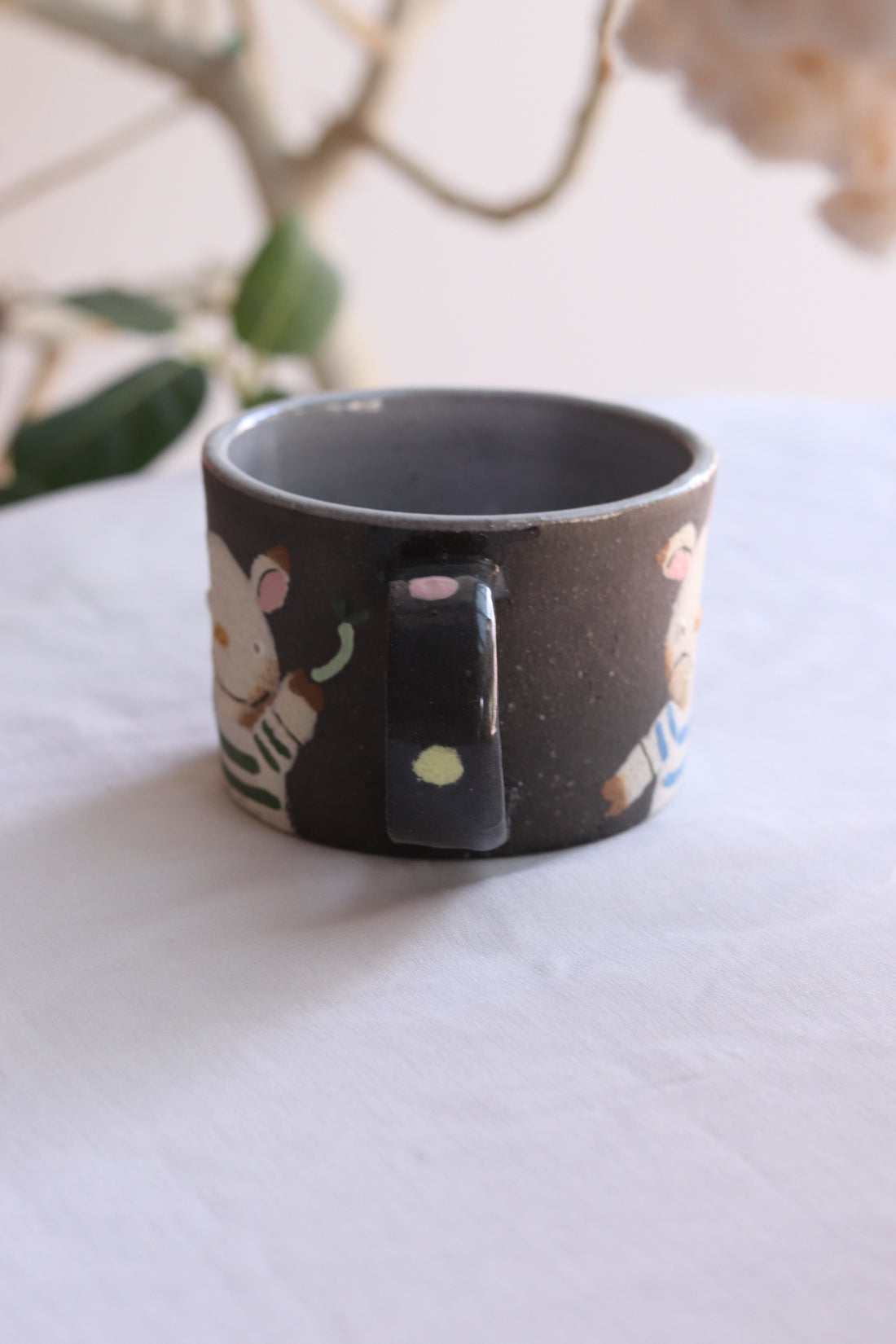 Akemi Nakamura 中村明美 Animal Mug AN03