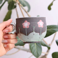 Akemi Nakamura 中村明美 Flower Mug with Ring Handle AN01