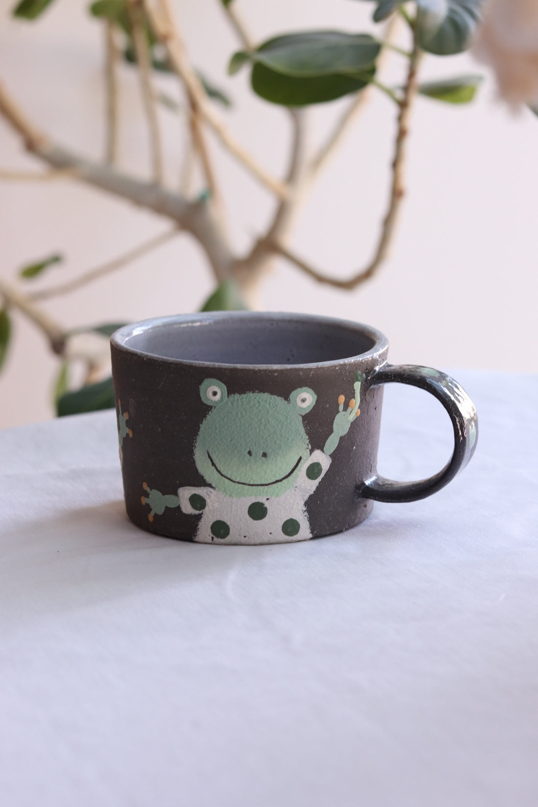 Akemi Nakamura 中村明美 Animal Mug AN03