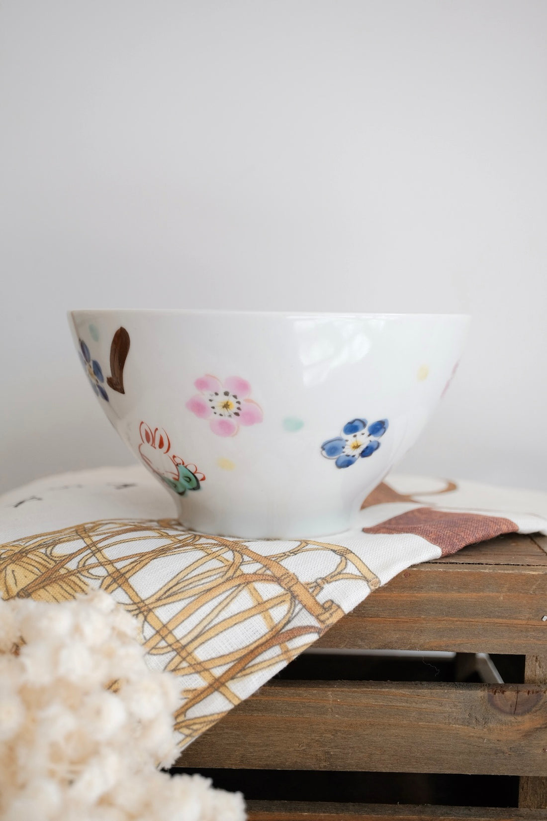 夕立窯 Fully Handmade Ramen Bowl - Large Sakura & Rabbit