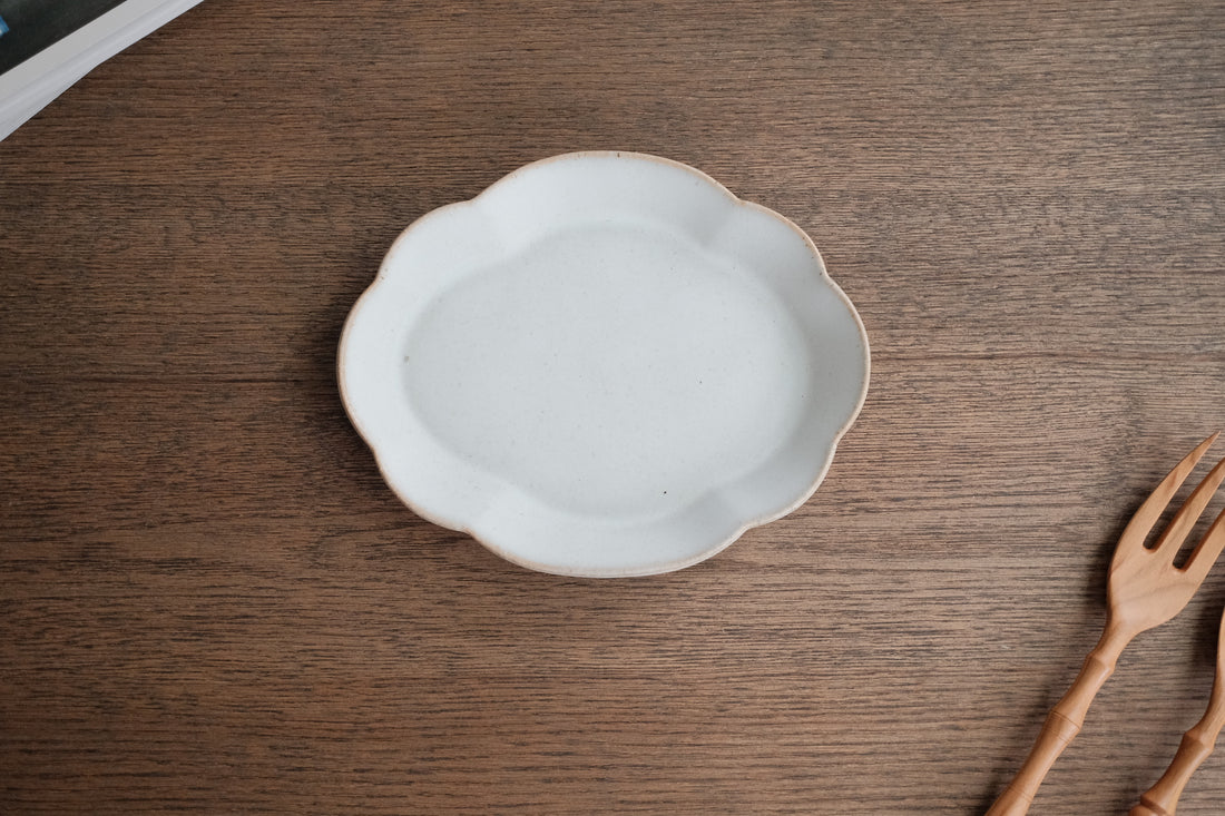 Norio Nakabayashi 中林範夫 Small Oval Plate - Light Blue NN05