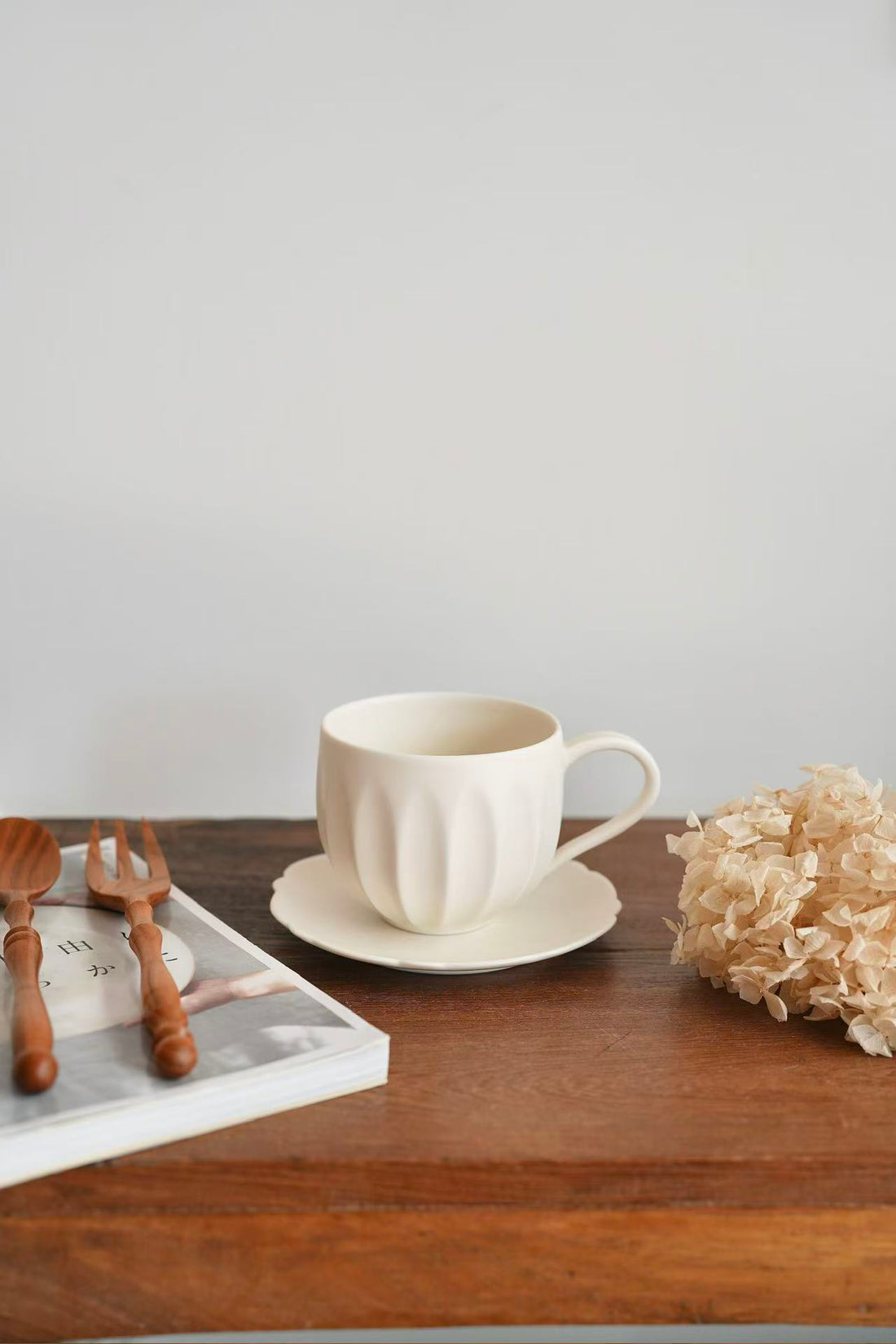 Yuko Hiramatsu 平松祐子 Round Mug with Saucer Set YH02