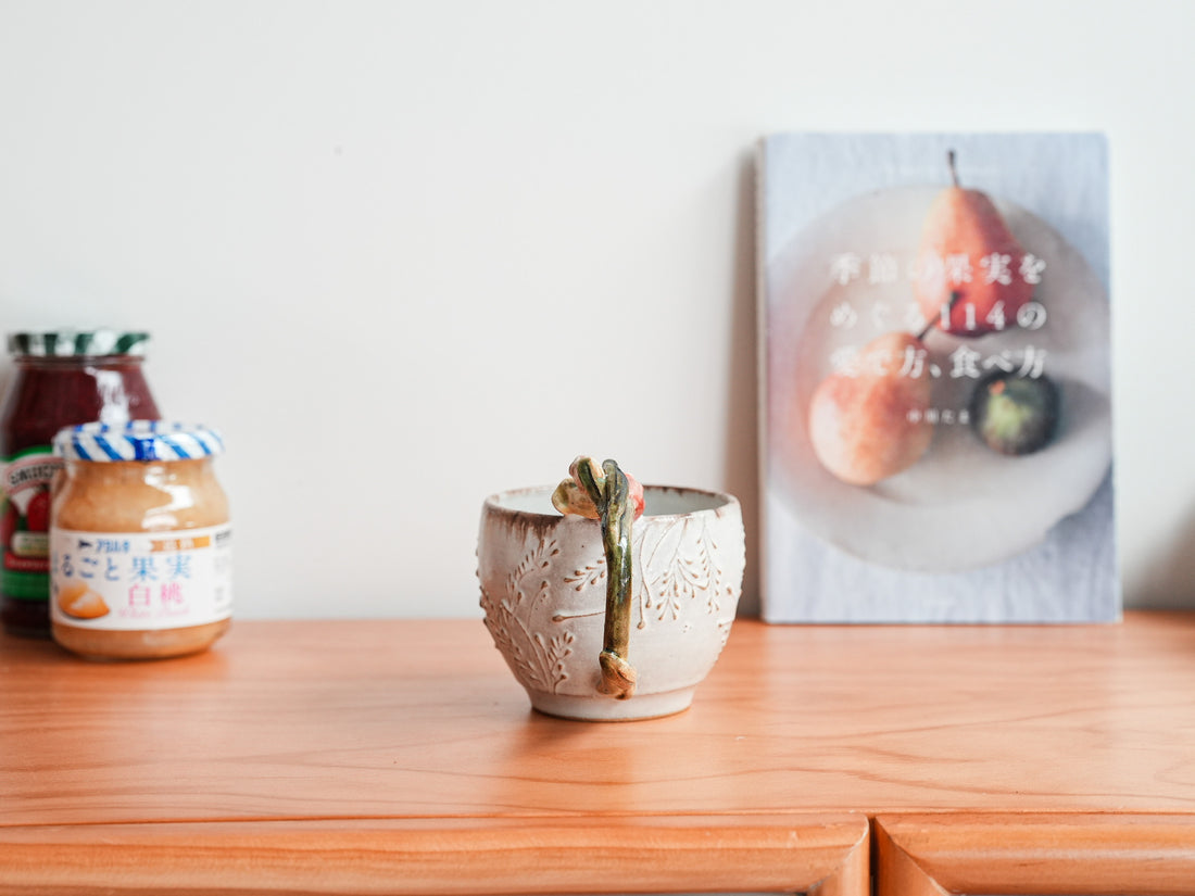 Satomi Motohashi 本橋里美 Tulip and Flower Mug SM14