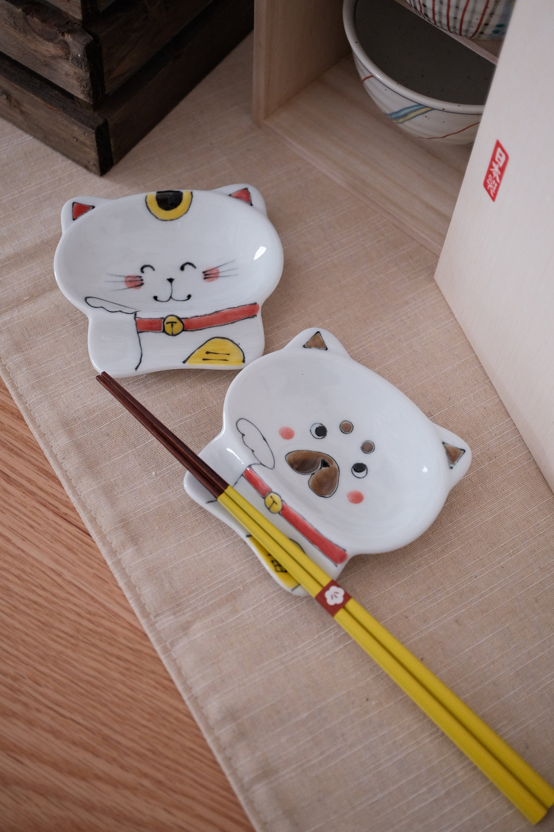 Arita Ware Animal Small Plate with Chopstick Rest