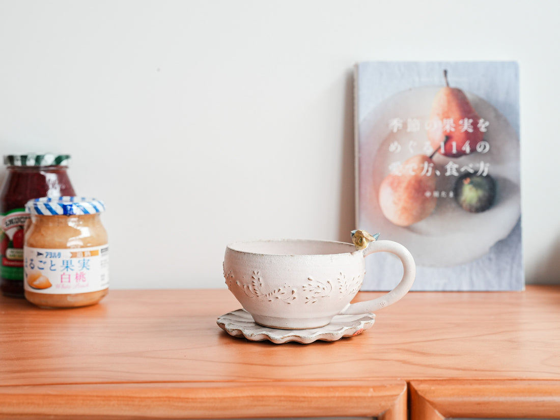 Satomi Motohashi 本橋里美 Bird and Flower Mug and Saucer SM18