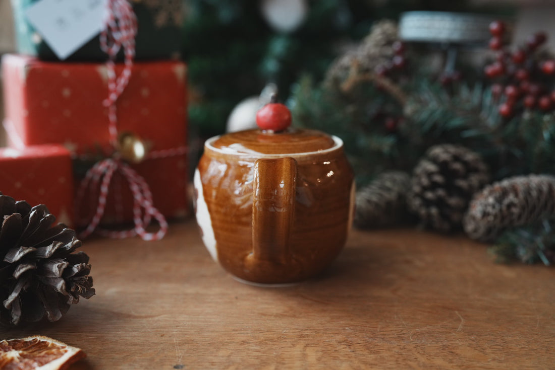Fumiko Kondo 近藤布美子 - Brown Bear Teapot FK21
