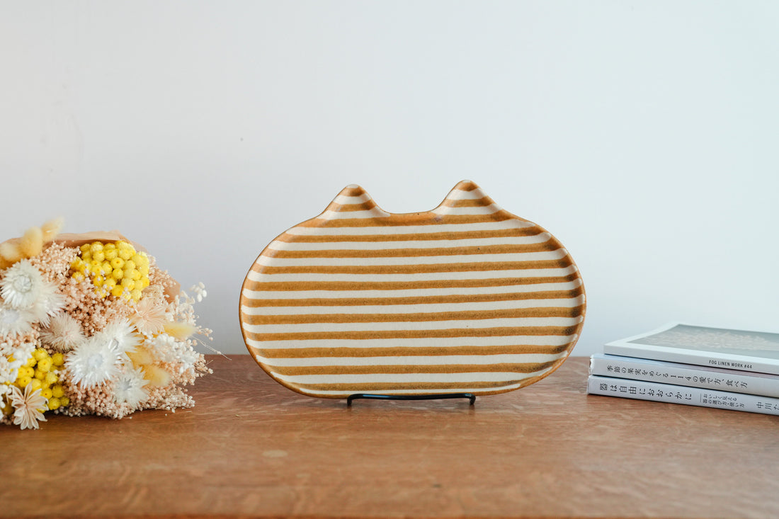 Chiho Yoshida 穗屋工房 Large Cat Shape Plate - CY31