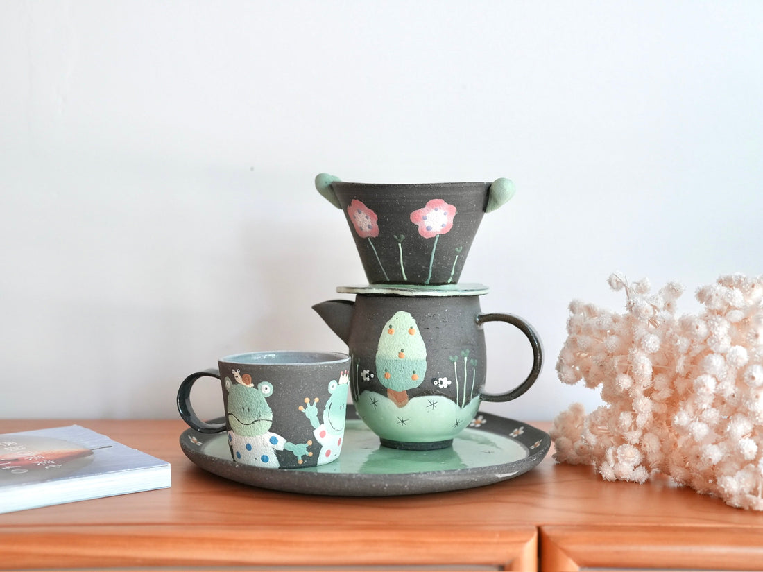Akemi Nakamura 中村明美 Coffee Filter with Jug AN14