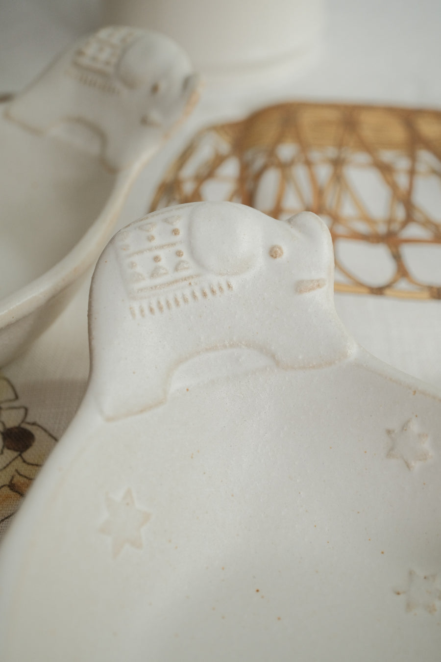 Mashiko Pottery Elephant Bowl