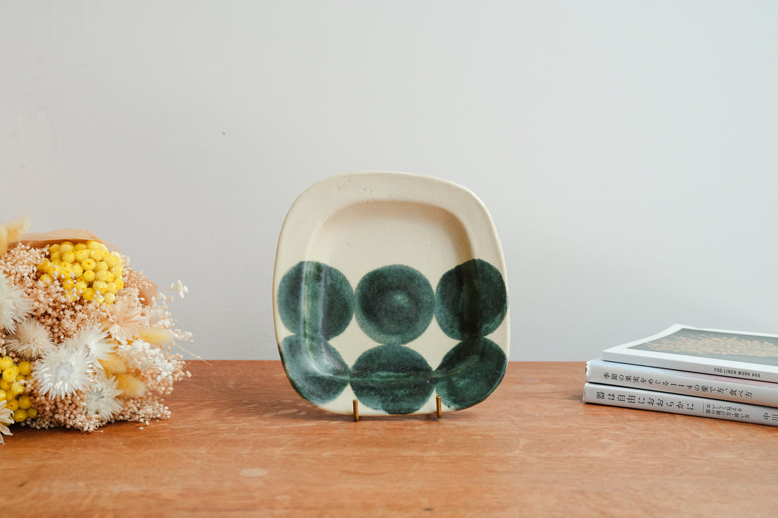 Ken Aoki 青木挙 Square Plate KE05