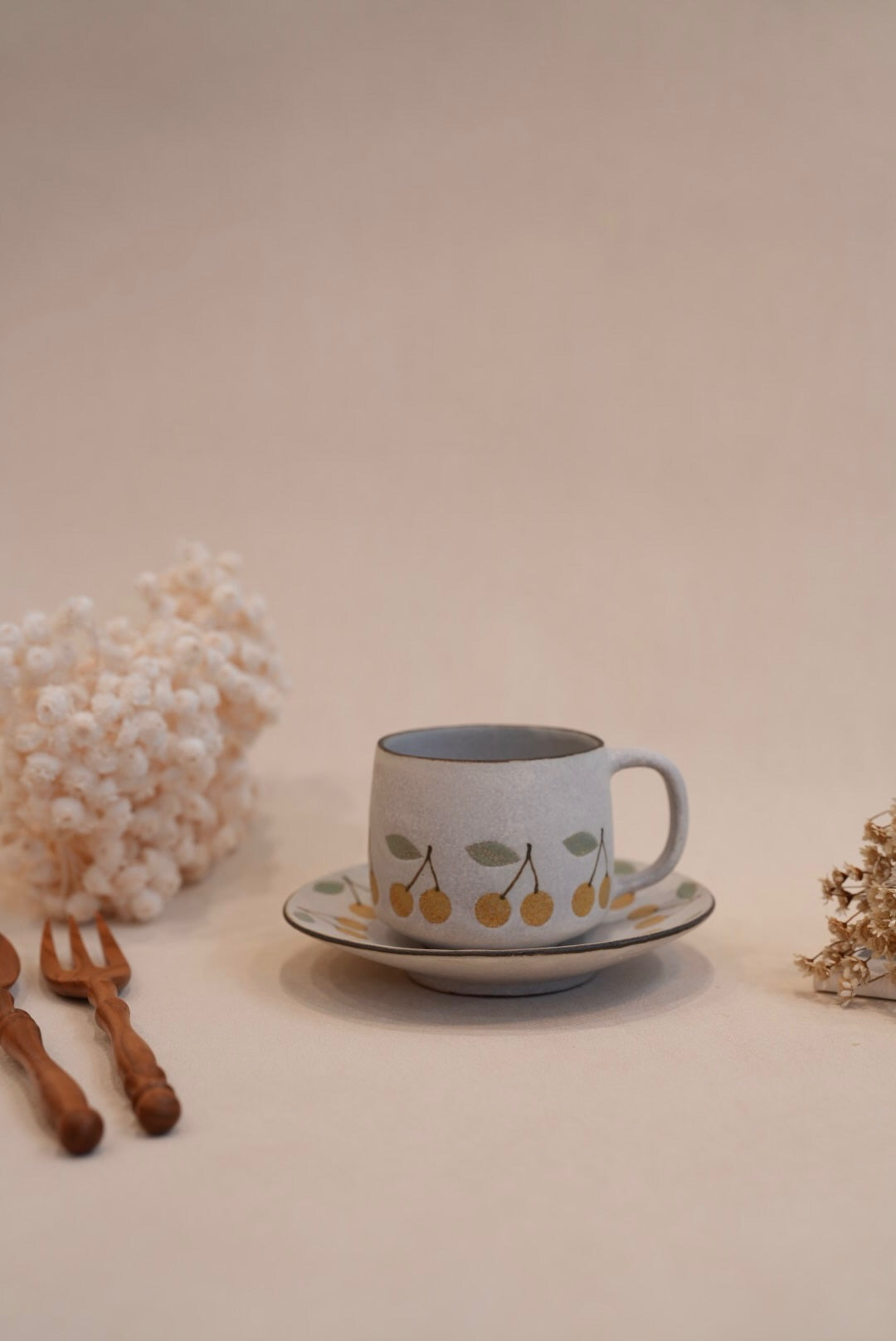 Kei Mitsumochi ミツ持啓 Cherry Mug with Saucer - Yellow  KM12