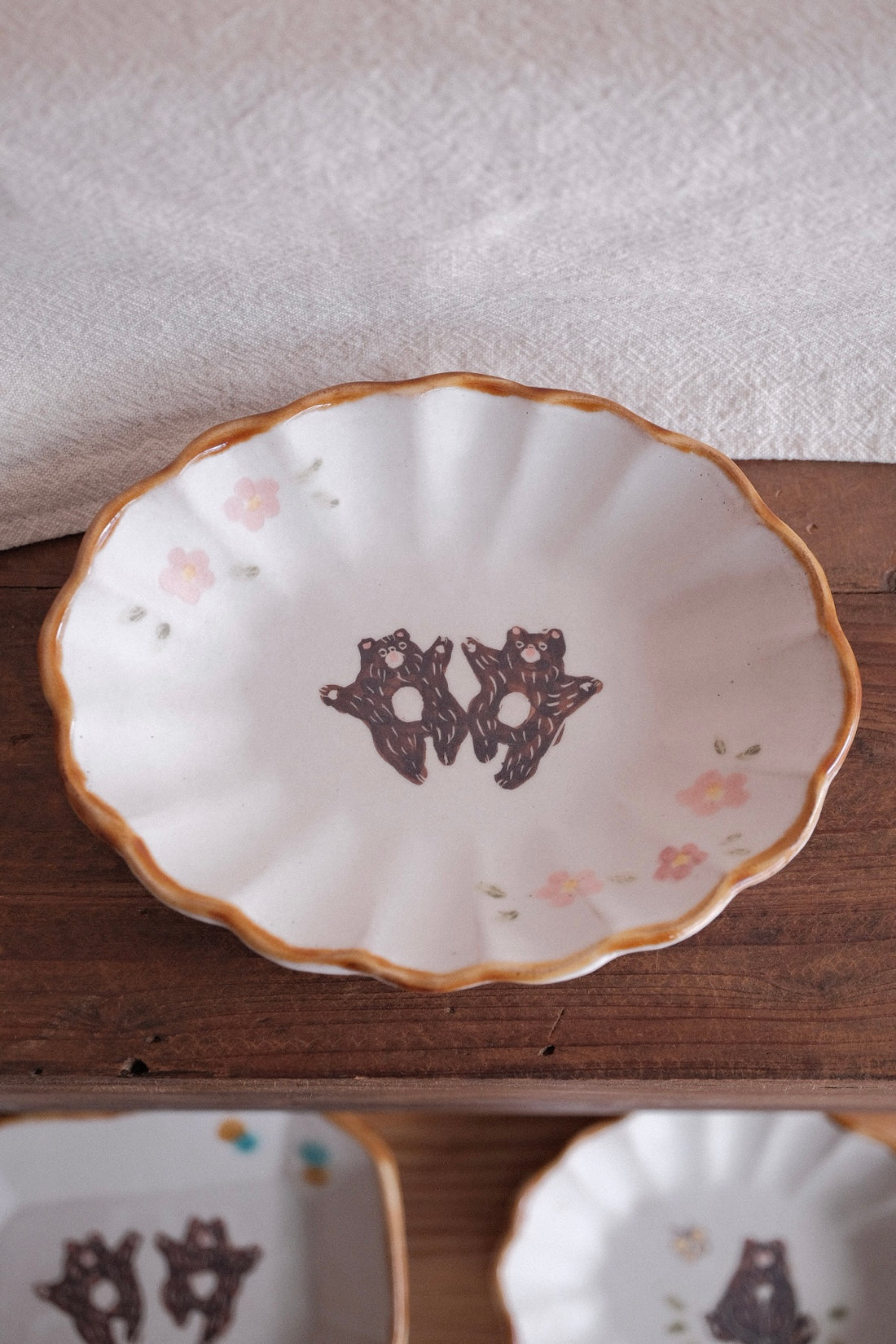 Kato Mikiko 加藤美纪子 Flower-shaped Plate White Slip - MK30