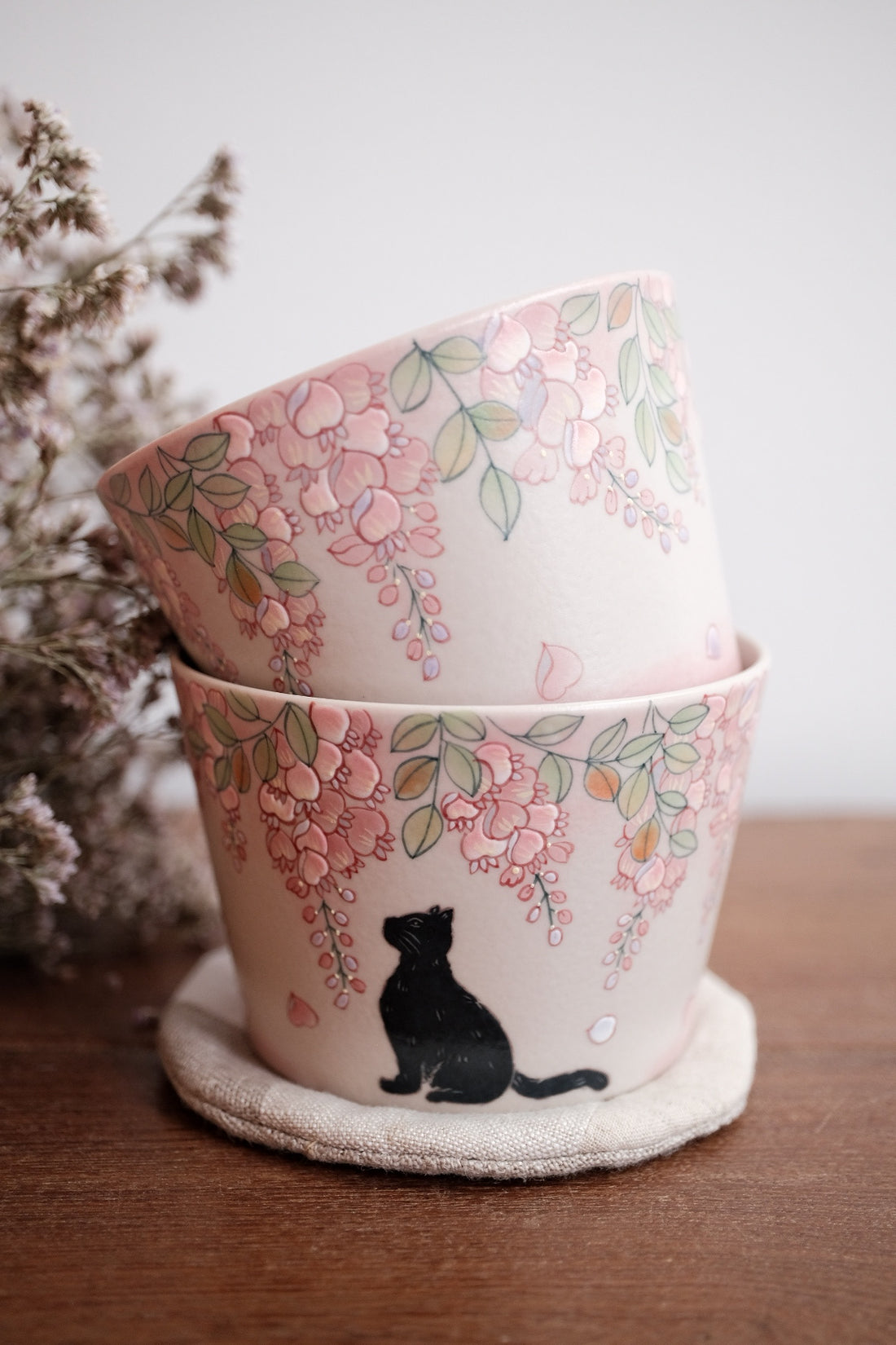 Baizhi Studio- Wisteria Cat Coffee/Tea Cup