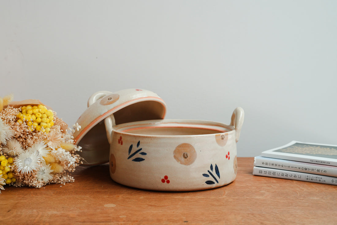 Kumiko Ishikawa 石川久美子 Flower Clay Pot KI18
