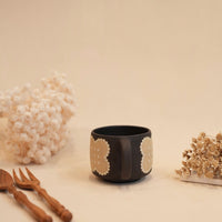 Kei Mitsumochi ミツ持啓 Flower with Black Background Mug - Cream KM63