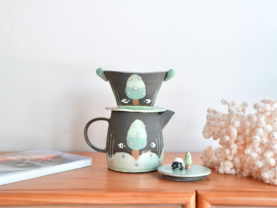 Akemi Nakamura 中村明美 Coffee Filter with Jug AN14