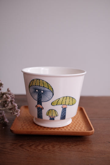 QIU Studio- Green Mushroom Tea/Coffee Cup