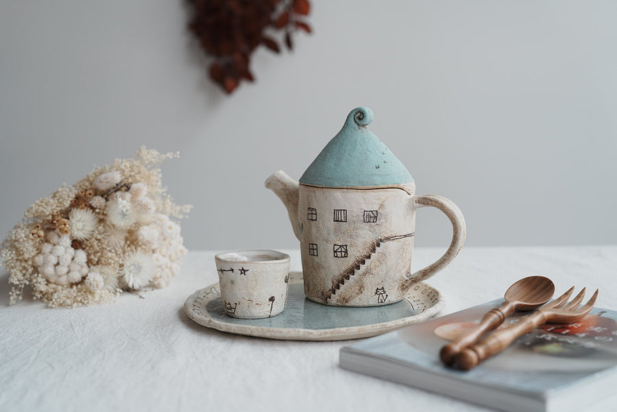 Akemi Suzuki 鈴木明美 - White Wall Collection Teapot AS24